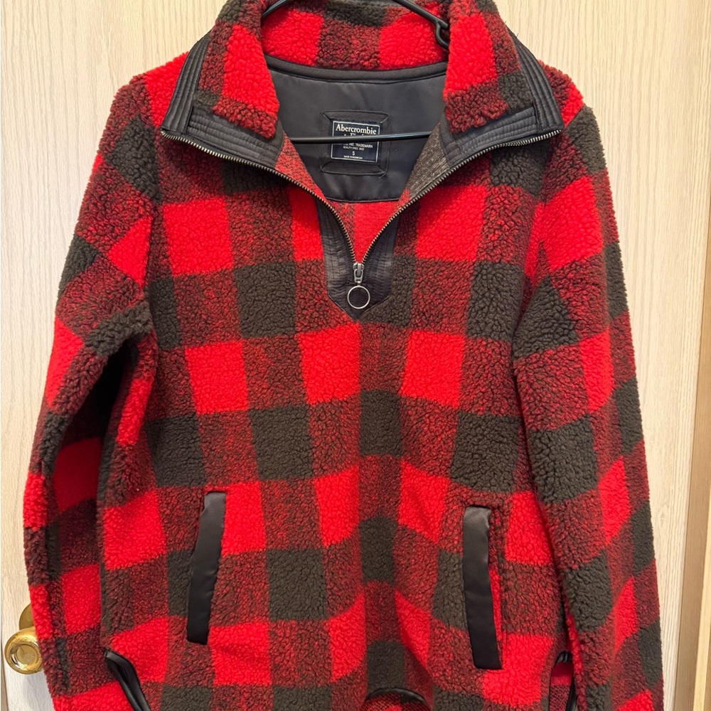 Abercrombie & Fitch fleece quarter zip pullover